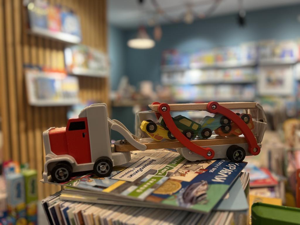 Автовоз 2-х уровневый с машинками