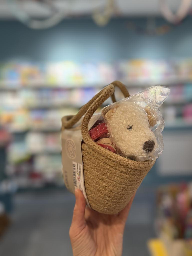Собачка Элиот маленькая с одеждой и поводком Egmont Toys
