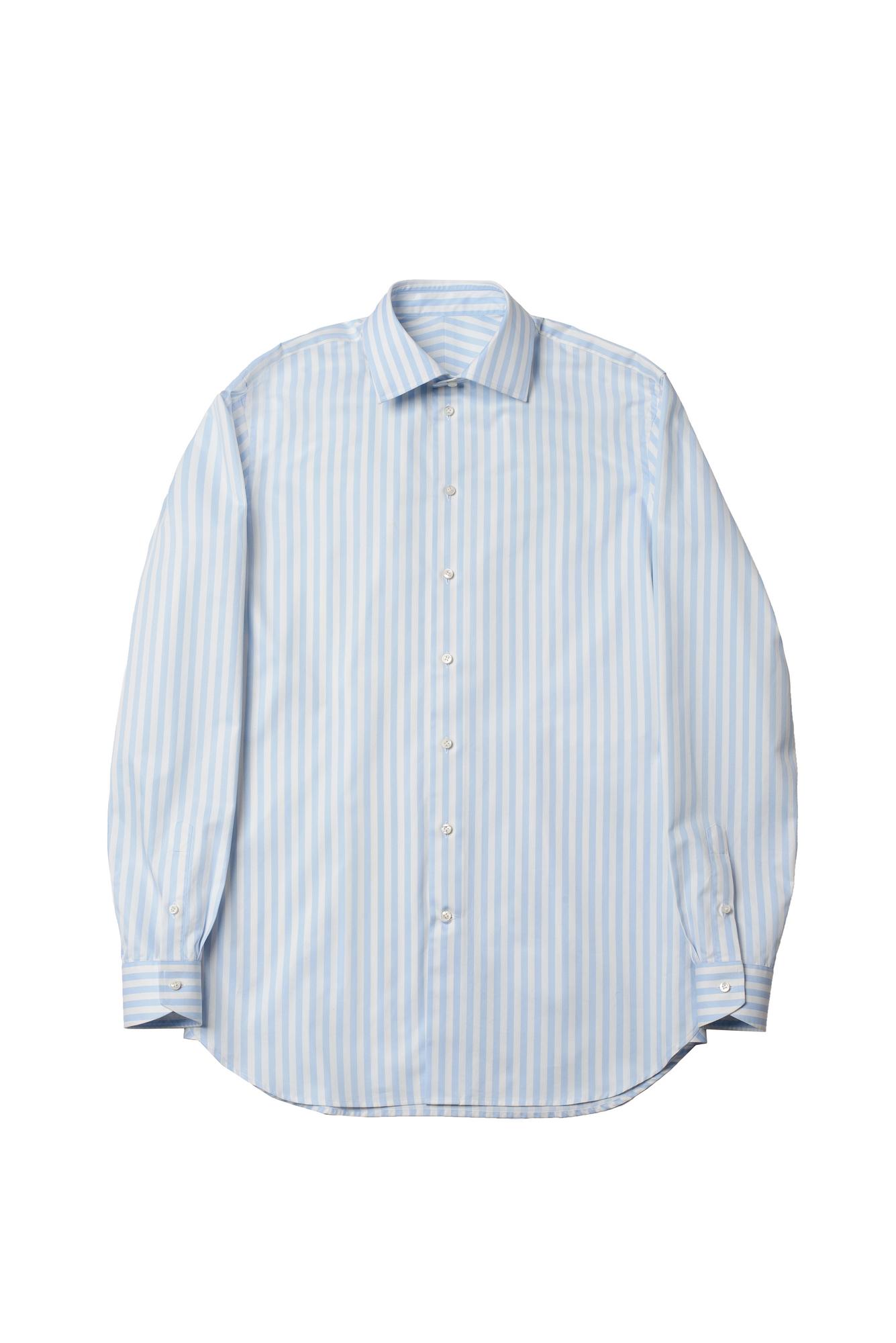 Голубая в широкую полоску рубашка